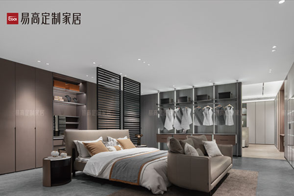 跨行能加盟全屋定制家具嗎?之前沒經(jīng)驗(yàn)?zāi)茏鰡幔? /></div>
<div> 其次是相關(guān)內(nèi)容的培訓(xùn),新手加盟商沒有專業(yè)的設(shè)計(jì)、銷售知識,團(tuán)隊(duì)人員組建時(shí)間不長,如何配合也是個(gè)問題,針對這一問題,全屋定制加盟品牌一般會提供全方位的培訓(xùn),比如設(shè)計(jì)、安裝、銷售、管理等各個(gè)方面,幫助加盟商順利度過新手期。<img src=